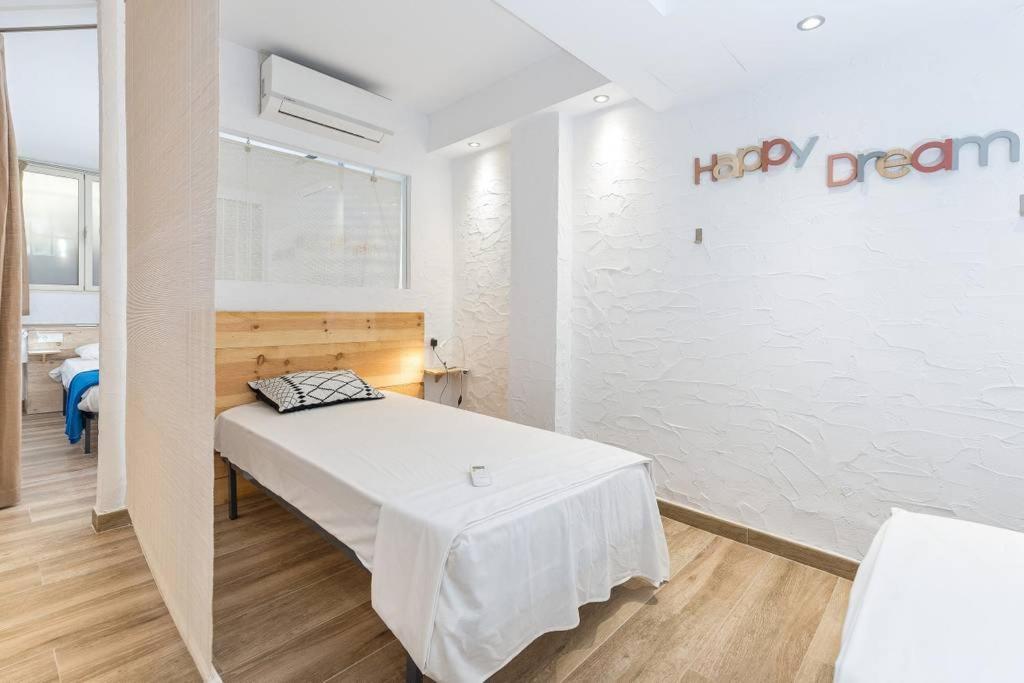 Singular Hostel By Eurotels - Albergue Juvenil パルマ・デ・マリョルカ エクステリア 写真